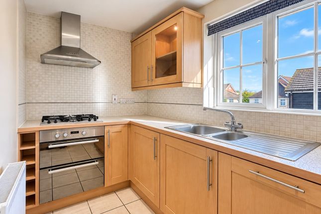 Realgar Court, Sittingbourne photo 4