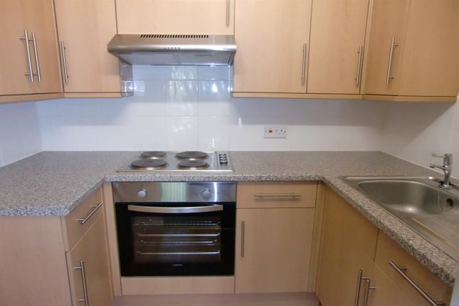 16, Swn-Y-Mor, Conway Road, Colwyn Bay photo 4