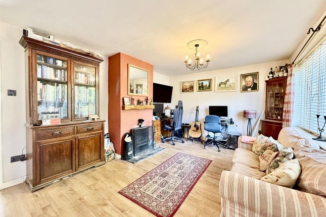 74, Coronation Road, Swindon photo 2