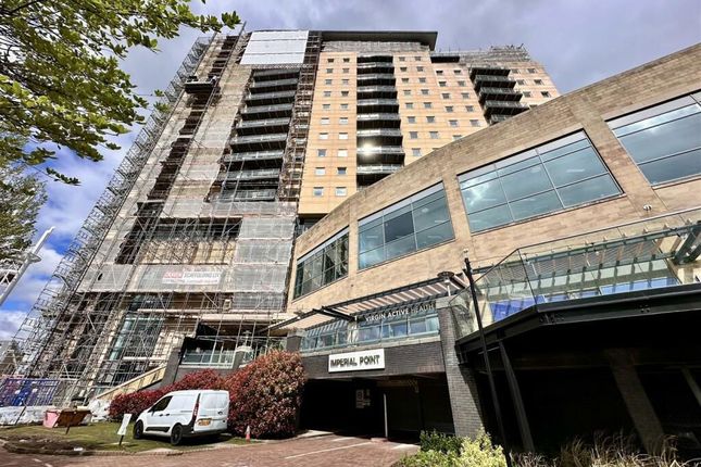 Thumbnail Flat for sale in The Quays, Salford
