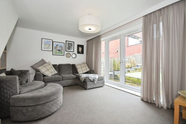 18, Merton Lane, Sheffield photo 4