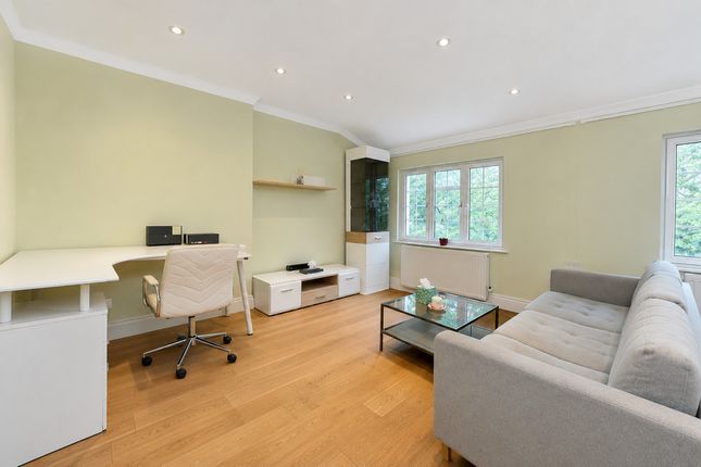 Flat Flat 11, 199, Sussex Gardens, London photo 3