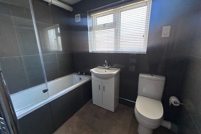 147, Wessex Road, Yeovil photo 5