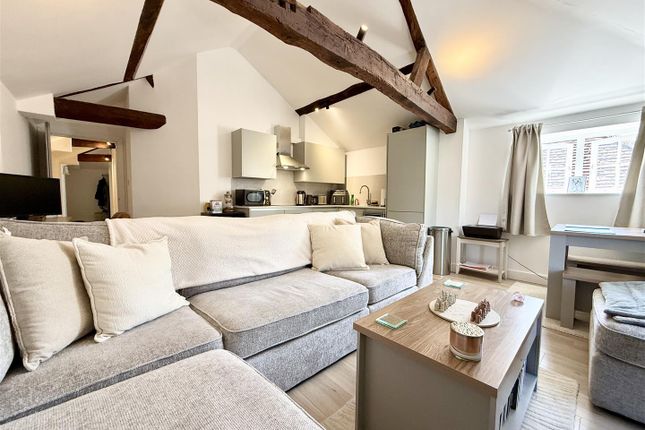 Apartment 4, The Old Granary, Bank Street, Southampton photo 2