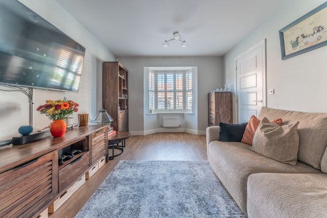 15 Park View, Castle Hill, Swanscombe photo 2