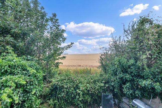 52 Meadowcroft Way, Royston photo 4