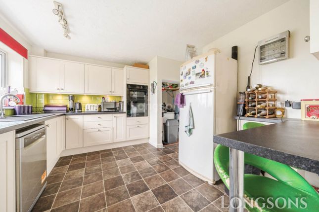 7, Brecklands Green, Swaffham photo 2