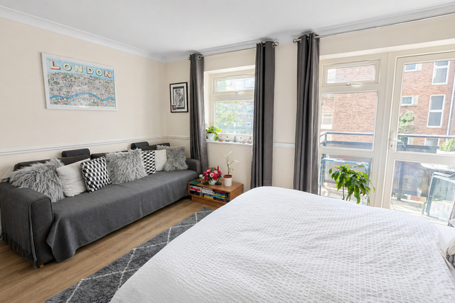 Flat 11, St. Owen House, Abbey Street, London photo 2