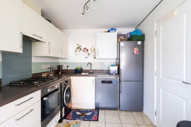 3, Donna Nook Lane Kingsway, Gloucester photo 2
