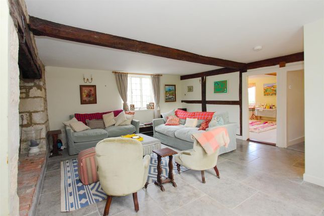 Milestone Cottage Ph21.Jpg