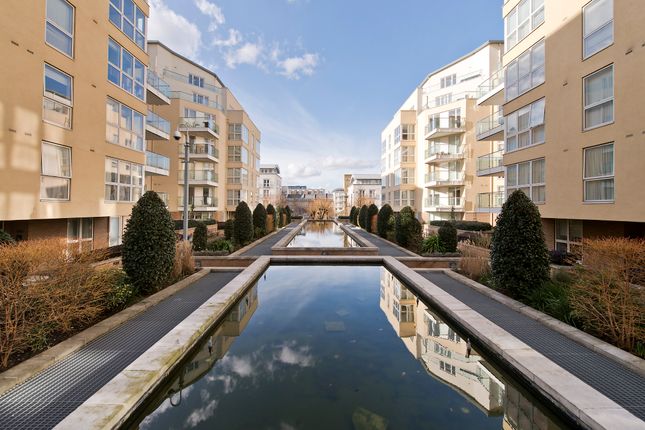 Flat to rent in Dovecote House, Water Gardens Square, Canada Street, London