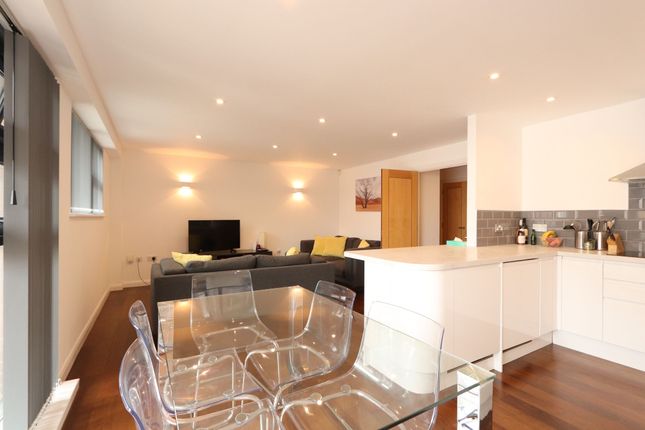 Thumbnail Flat to rent in Deanery Road, Bristol