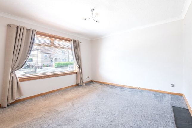 127, Kirkland Walk, Leven photo 2