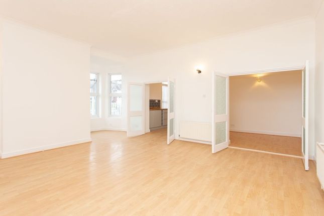 Flat 2, Sunnymead Court, Herne Bay photo 3