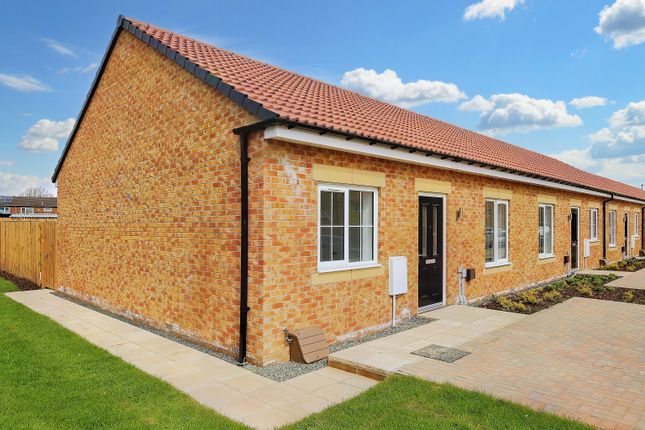 Thumbnail Semi-detached bungalow for sale in 19 Alston Close, Shoreview, Blyth