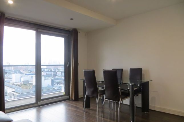 1 Aqua Vista Square, Upper North Street, Bow photo 4