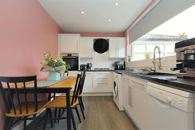 45, Vesper Way, Leeds photo 3