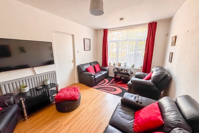 2 Bargate Close, Greenwich, London photo 2