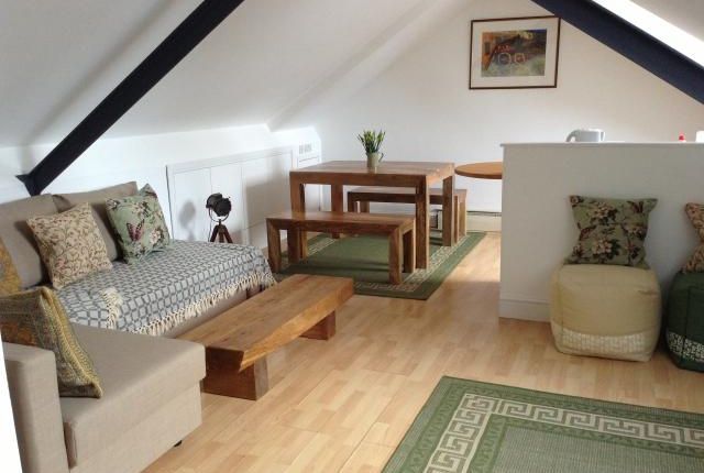 Large Studio To Rent