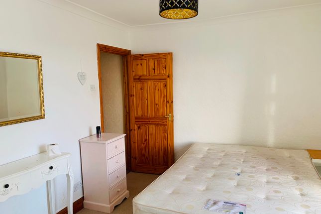 195 Oxford Street, Swansea photo 5