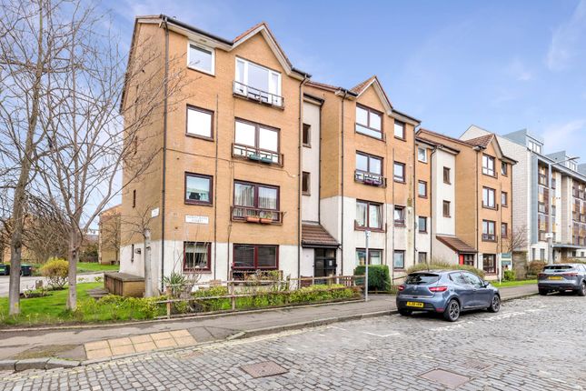 Flat for sale in North Fort Street, Edinburgh