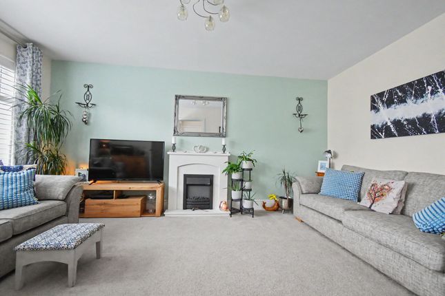 38 Legion Way, Okehampton photo 4