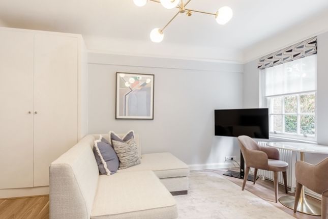 Flat 1, Pelham Court, 145 Fulham Road, London photo 5
