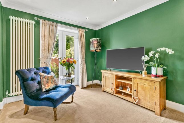 60, Inglestone Avenue, Glasgow photo 4