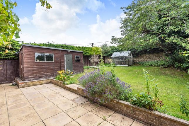 Semi-detached house to rent in Woodstock, Oxfordshire