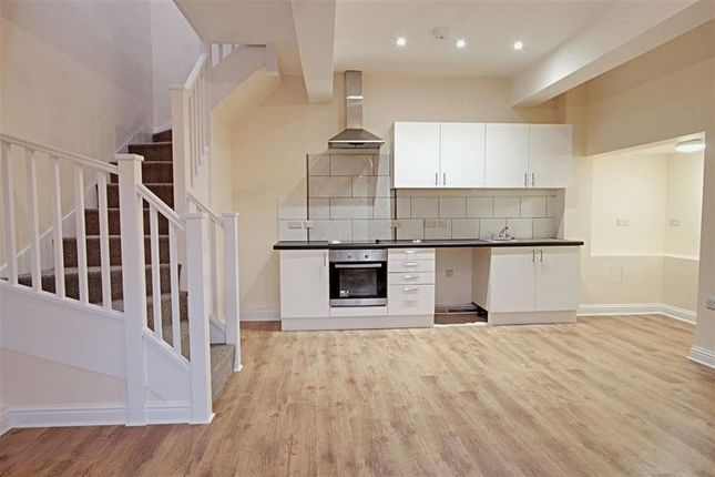 3 Rosefield Court, Polebarn Road, Trowbridge photo 2