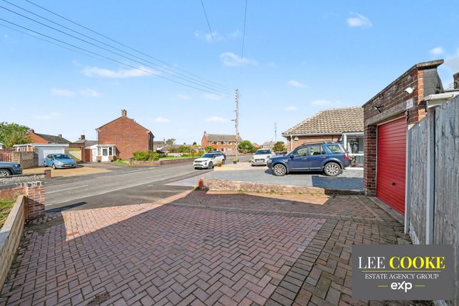 37, Muxton Lane, Telford photo 4