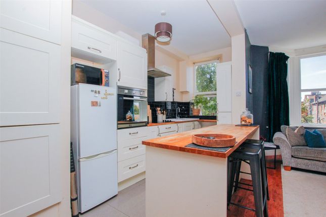 Flat 6, 43-45,, Walliscote Road, Somerset photo 3