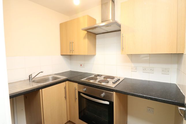 2 Fox Apartments, Stainforth photo 4