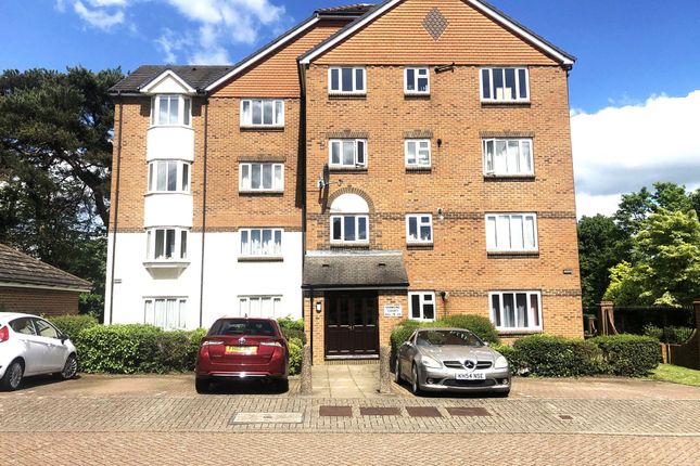 Thumbnail Flat to rent in Flat, Diamond Court, St. Annes Way, Redhill