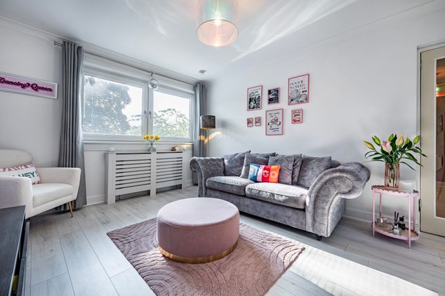 Flat 0/2, 27 Newlandsfield Road, Glasgow photo 3