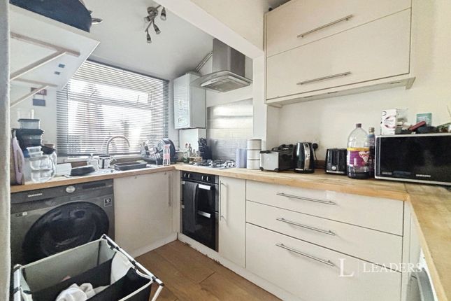 274, Bursledon Road, Hampshire photo 2