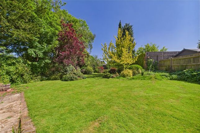 Little Boxdale, Deans Lane, Tadworth photo 2