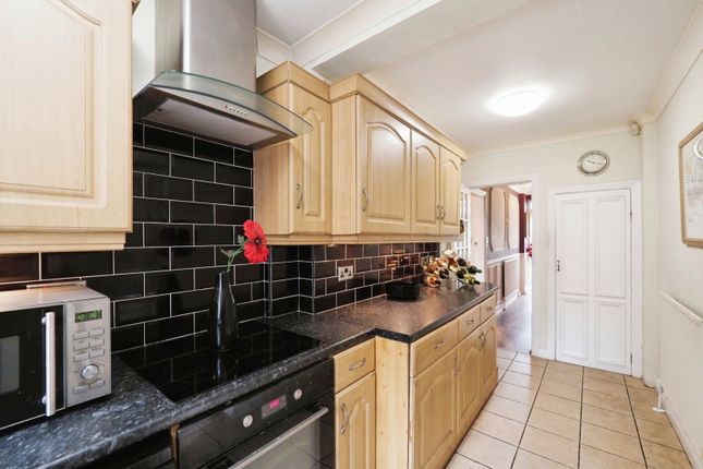 Semi-detached house for sale in West Avenue, Nottingham