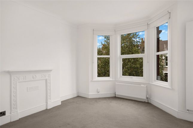 67, Drayton Avenue, London photo 4