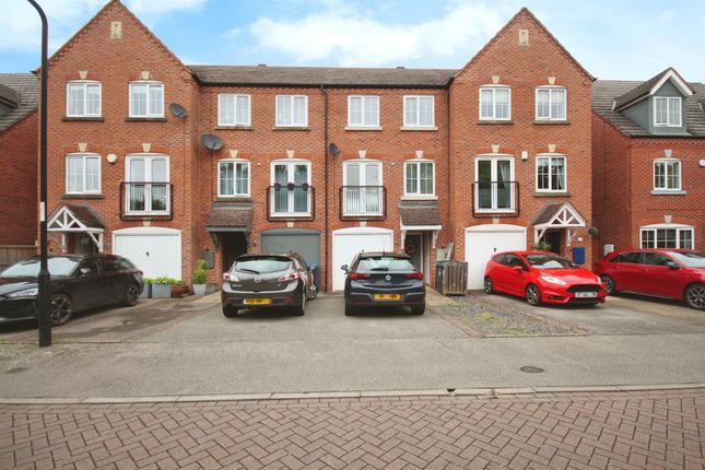 Town house for sale in Foxwood Drive, Binley Woods, Coventry