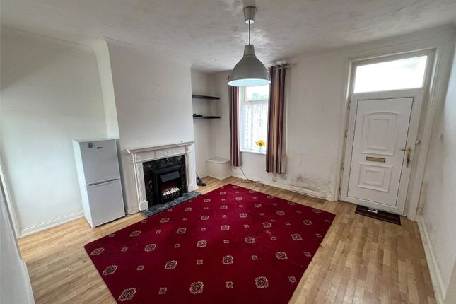 22, Clifton Common, West Yorkshire photo 2
