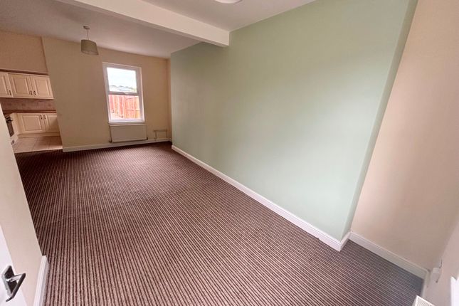 13 Moseley Terrace, Cwmbran photo 5