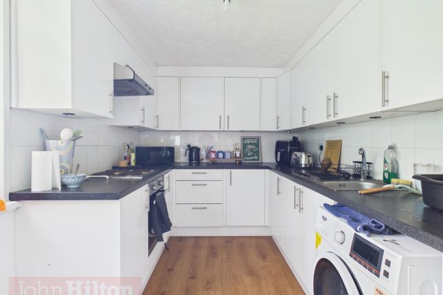 35, Fitch Drive, Brighton photo 4