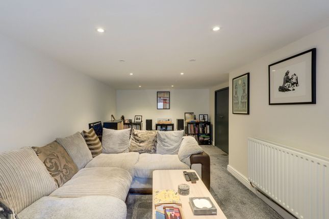 50 Pascoe Road, Hither Green photo 2