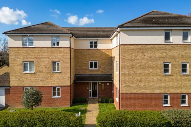 2-bed flat on 24, Sherriff Close, Esher, £325,000