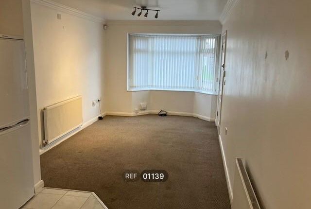 Northfield Avenue, HESSLE photo 4