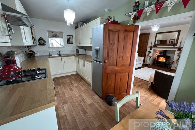 20, The Parade, Rhondda Cynon Taff photo 2