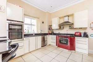 Room to rent in Shaftesbury Road, Southsea