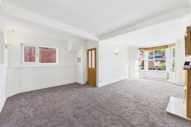 12, Whitley Village, Coventry photo 5