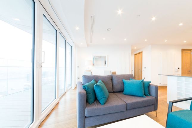 Apartment 1801, Arena Tower, 25, Crossharbour Plaza, London photo 4